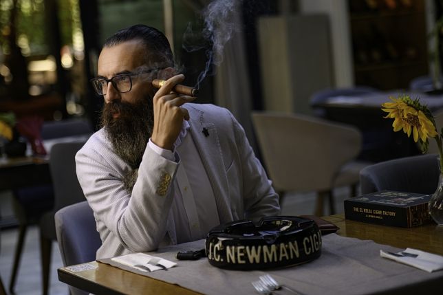 EVENIMENT J.C. NEWMAN - THE SMOKE RING SOCIAL CONSTANTA