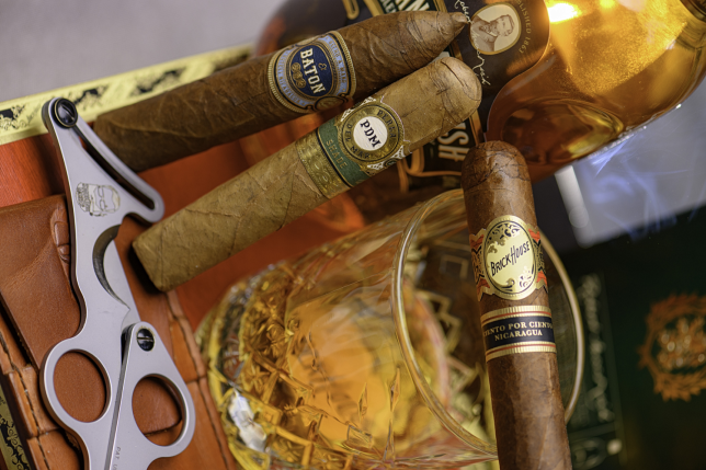 EVENIMENT J.C. NEWMAN - THE SMOKE RING SOCIAL CONSTANTA