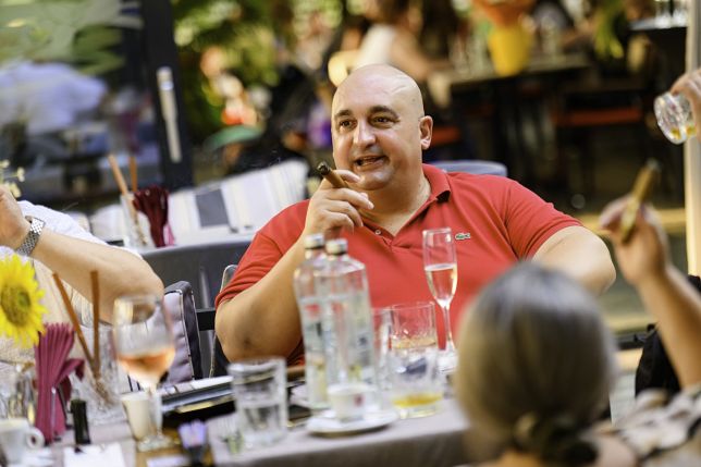 EVENIMENT J.C. NEWMAN - THE SMOKE RING SOCIAL CONSTANTA