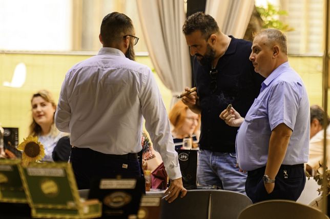 EVENIMENT J.C. NEWMAN - THE SMOKE RING SOCIAL CONSTANTA