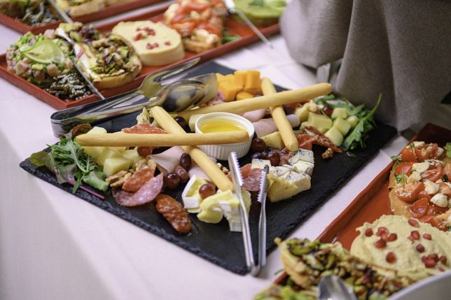 EVENIMENT J.C. NEWMAN - THE SMOKE RING SOCIAL CONSTANTA