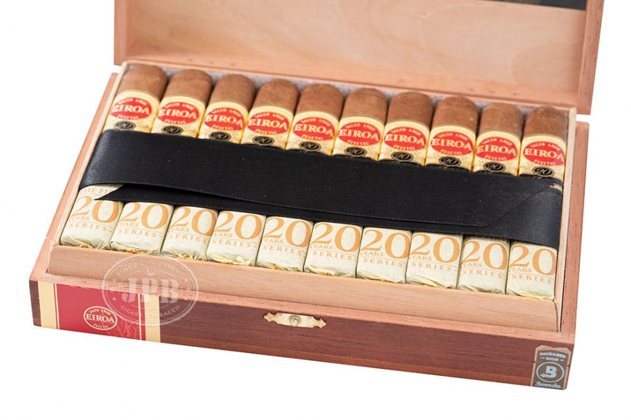 Eiroa First 20 Years Colorado Robusto Presando (20)