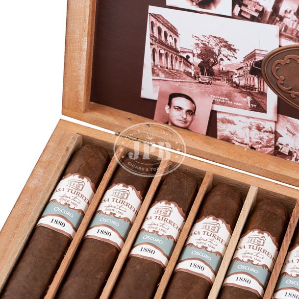 Casa Turrent 1880 Oscuro Short Robusto (10)