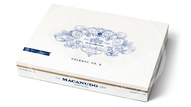 MACANUDO FRENCH OAK BARREL CHURCHILL 7 X 52 (10)