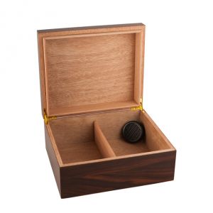 Walnut humidor Hauser