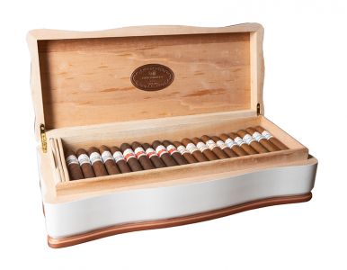 CASA TURRENT 1880 COLLECTION + HUMIDOR (40)