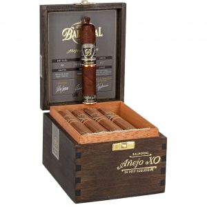 Balmoral Anejo XO Petit Robusto 4 1/4 x 48 (20)